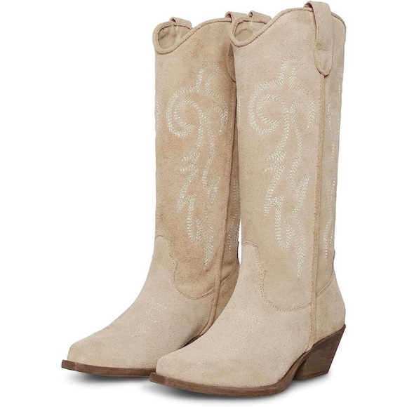 Steve Madden Shoes - Steve Madden Boots Windie Sand Suede Cowboy Booties